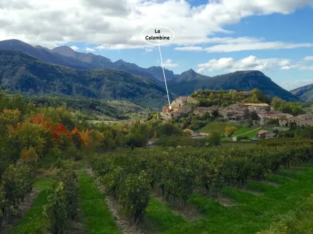 Gîte perched all comfort for two, in the Diois, between Vercors and Provence Отели в г. Дром