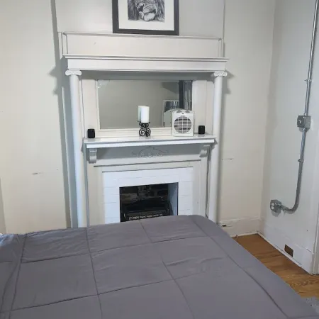 Apartment- Walnut Hills Business District