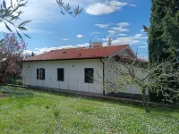 Detached Villa with wonderful gulf view. Single villa surrounded by greenery.