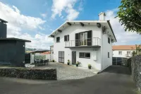 English House 卡佩拉什住宿飯店