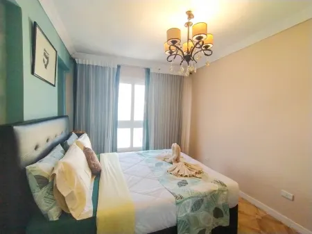 FREE AIRPORT PICK UP beautiful sea view Apt,in the heart of Alexandria Отели рядом с достопримечательностью «Eliahu Hanady Synagogue»