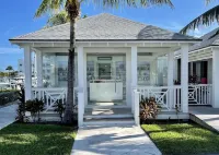 Breathtaking Poolfront 3-Bedroom Condo, Just 8-Min Walk to Pristine Beach!