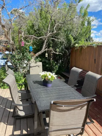 PROMO 5% WEEKLY DISCOUNT, ONLY FOR  NOV/ DEC /JAN /FEB.Downtown Jasper Suite