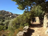 Pigna: Charming village house, 5 km from the sea, vaulted and whitewashed