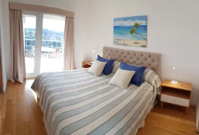 Amazing apartment overlooking the river!