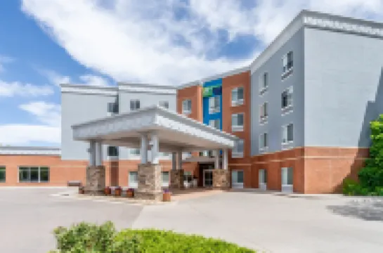 Holiday Inn Express & Suites DENVER NORTH - THORNTON by IHG