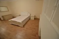 1-room apart 49 sq.m. in a 20 storey new house near the metro station "Poznyaki"