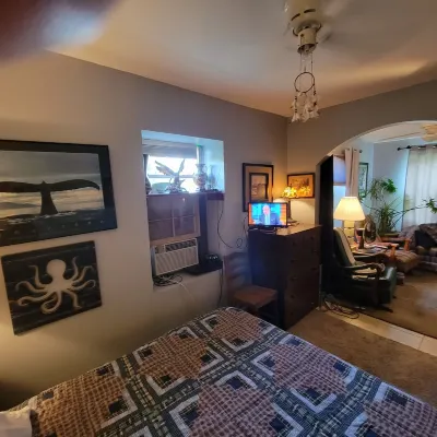 Cozy Garage Apartment near Blacksburg, Christiansburg and Radford, Va. - 4-Star