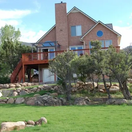 Pine Valley Mountain Cabin — Relax, Explore, Unwind