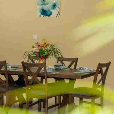 Newly Renovated!! COCO PALMS - Exclusive villa with private pool/beach access. Dining/Meeting Rooms