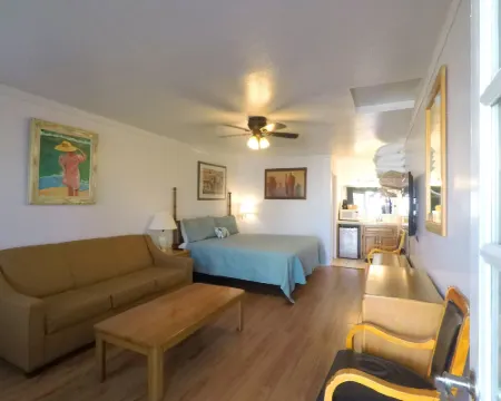 La Paloma Las Flores Hotels in Avalon