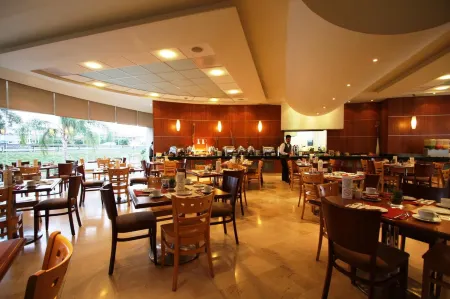 Hotel Mercury Inn Отели в г. Керетаро