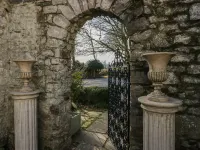 Summerhow Retreat Hotels in Strickland Ketel