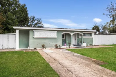 Wellington House فنادق في Okaloosa County