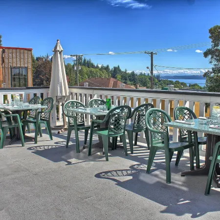The Old Courthouse Inn