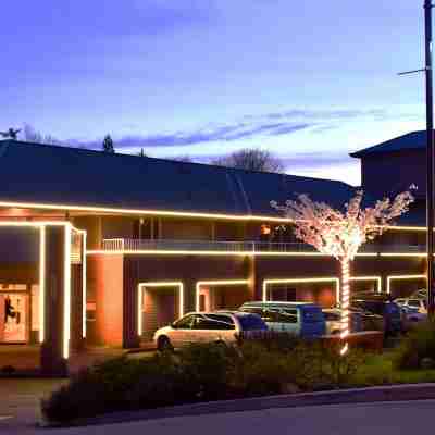 Gibsons Garden Hotel Hotel Exterior