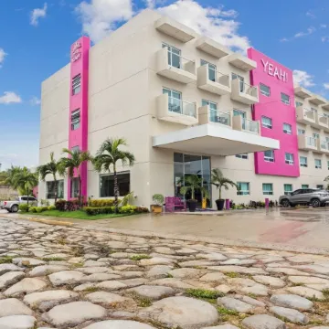 Hotel Yeah Rincón de Guayabitos