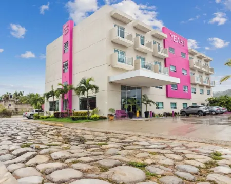 Hotel Yeah Rincón de Guayabitos Hotels in Compostela