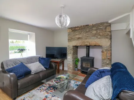 An Teach Ban Отели в г. Эннискорти