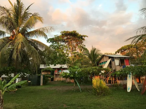 Miguel Surf Camp - Bintang 3
