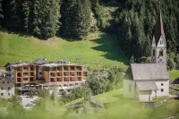 Naturhotel Rainer فنادق في Stulles