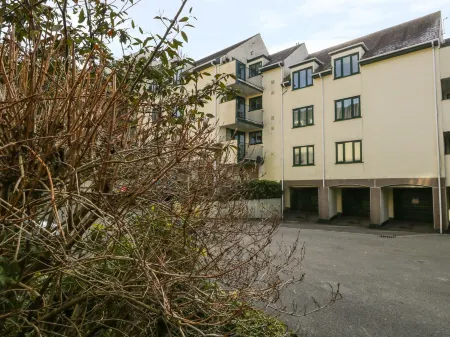 Tree Tops View Отели в г. Bowness-on-Windermere