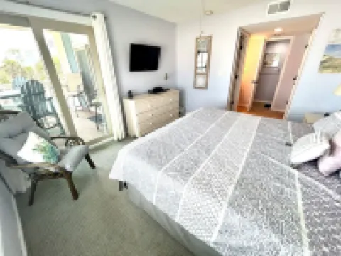Shores of Surfside I - 205 2 Bedroom Home by RedAwning Hotels in Surfside Beach
