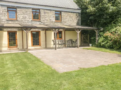 Lower West Curry Farmhouse