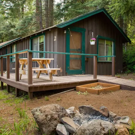 Crater Lake Gateway-Rocky Point Resort