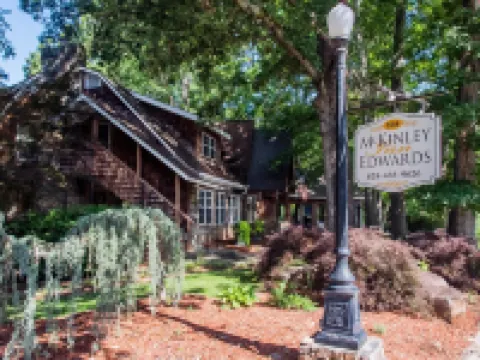 McKinley Edwards Inn Hotels in Swain County