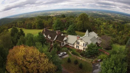 Antietam Overlook Farm Hotels in Keedysville