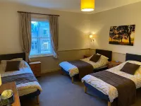 Queens Ground Hotels in Sheffield District