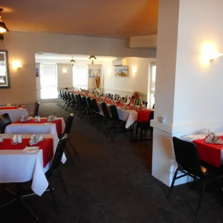Molly Morgan Motor Inn