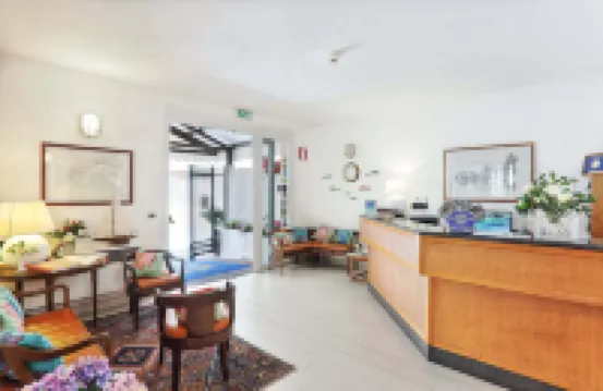 遊艇俱樂部酒店