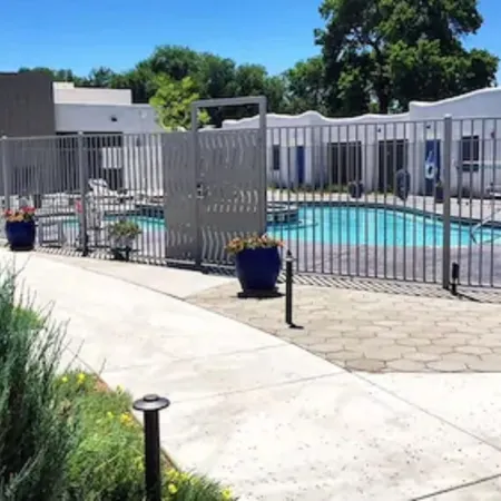 El Vado Motel