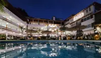 Hotel Tierras Blancas - ที่มีสระว่ายน้ำ