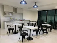 Icare Residence & Hotel Hotels near Bang Khae