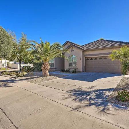 Play Pool, Grill Out! Group-Friendly Glendale Home