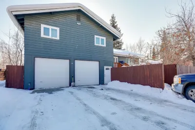 Cozy Apartment in Fairbanks ~ 2 Mi to Downtown! Hotels in 