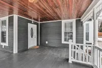 Walkable Sodus Point Retreat < 1 Mi to Lake - Alojamientos