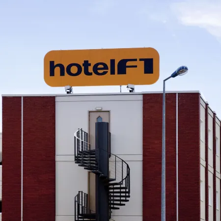 Hotelf1 Chilly-Mazarin les Champarts