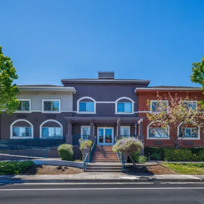 Holiday Inn Express & Suites MOUNTAIN VIEW SILICON VALLEY by IHG Hotels near Googleplex Google Headquarters
