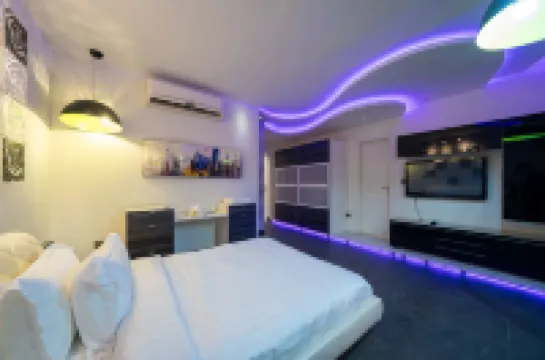 Darent Luxury Three Bedroom Apt Al Yasmin