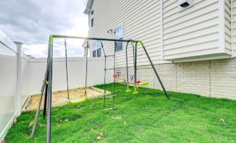 Game Room + Gym: Downtown DC Home!