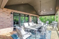 Beautiful Kentucky Lake Getaway w/ Dock & Deck! - Homestays