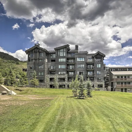 Spacious Vail Condo Steps from Eagle Bahn Gondola
