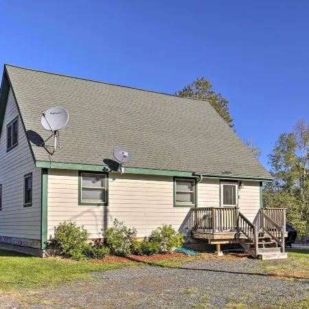 Hurley Lakefront Hideaway w/ Fire Pit & Dock!