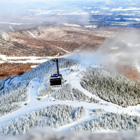 Inviting Ski-in/Ski-Out Condo at Jay Peak Resort!