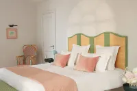 Domaine de Chalamon Hotels in Graveson