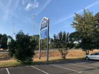 Astrotel Romorantin-Lanthenay Soirée étape - parking